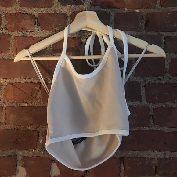 Forever 21 Tops - Forever 21 Trendy Halter Crop Top